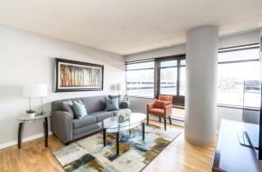 Comfy Apt Downtown - BIL-709